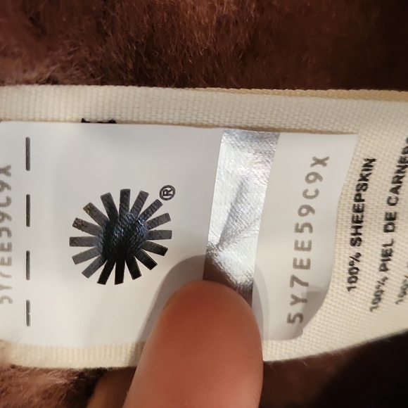 UGG Remy Reversible Shearling Coat. Retail Price$1'995  Color:sephia film. - Picture 3 of 15